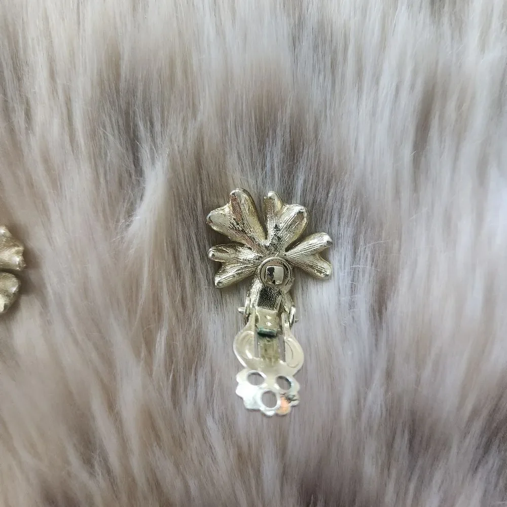 Vintage Gold Tropical Clip-on Earrings with Rhinestones‎